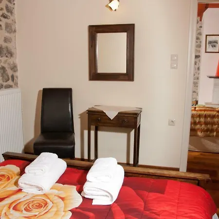 Aρχονταρικι Villas@suites بيت ضيافة فيتينا